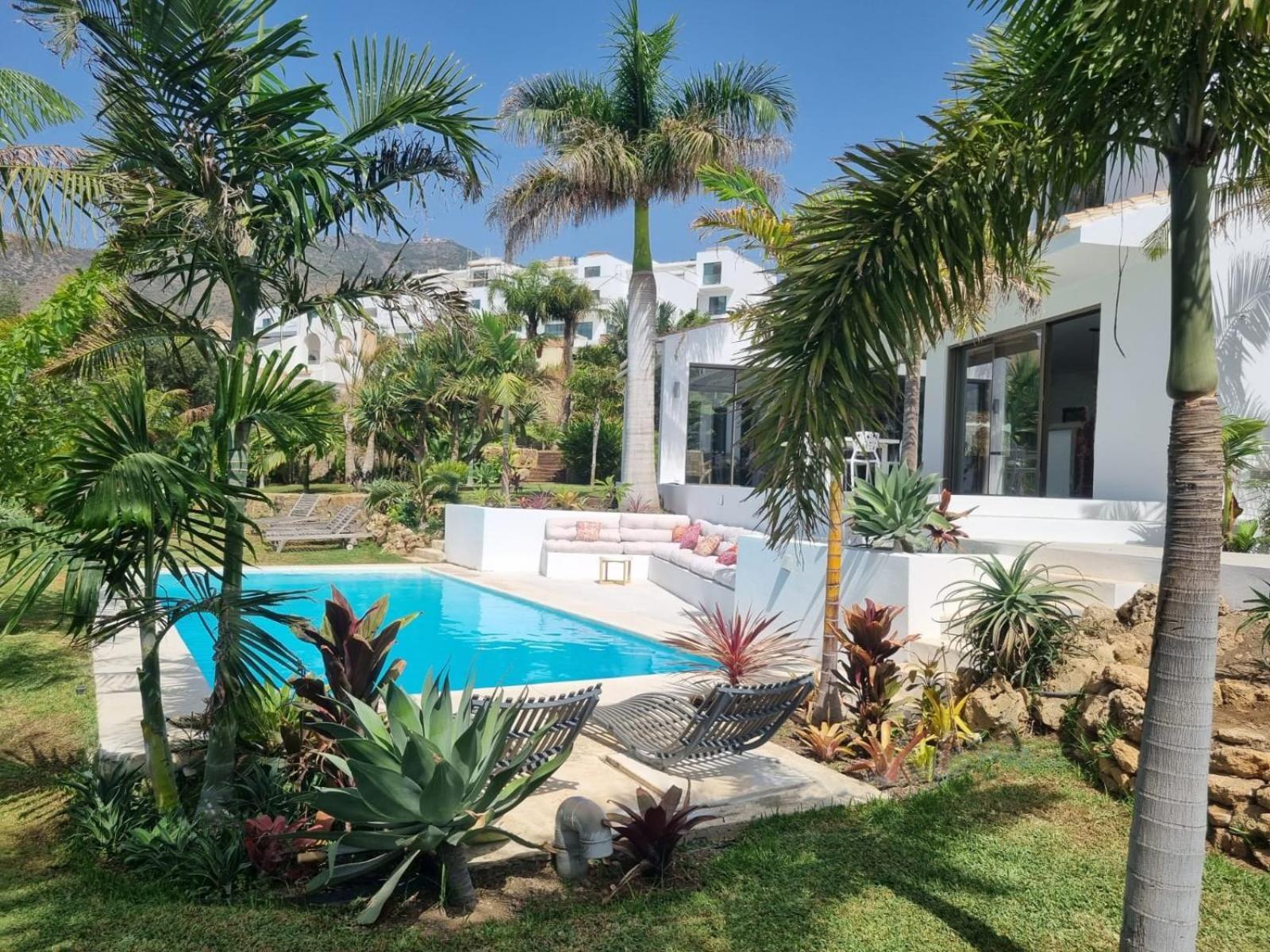 Bed & Breakfast In Villa Eden Palm ベナルマデナ エクステリア 写真